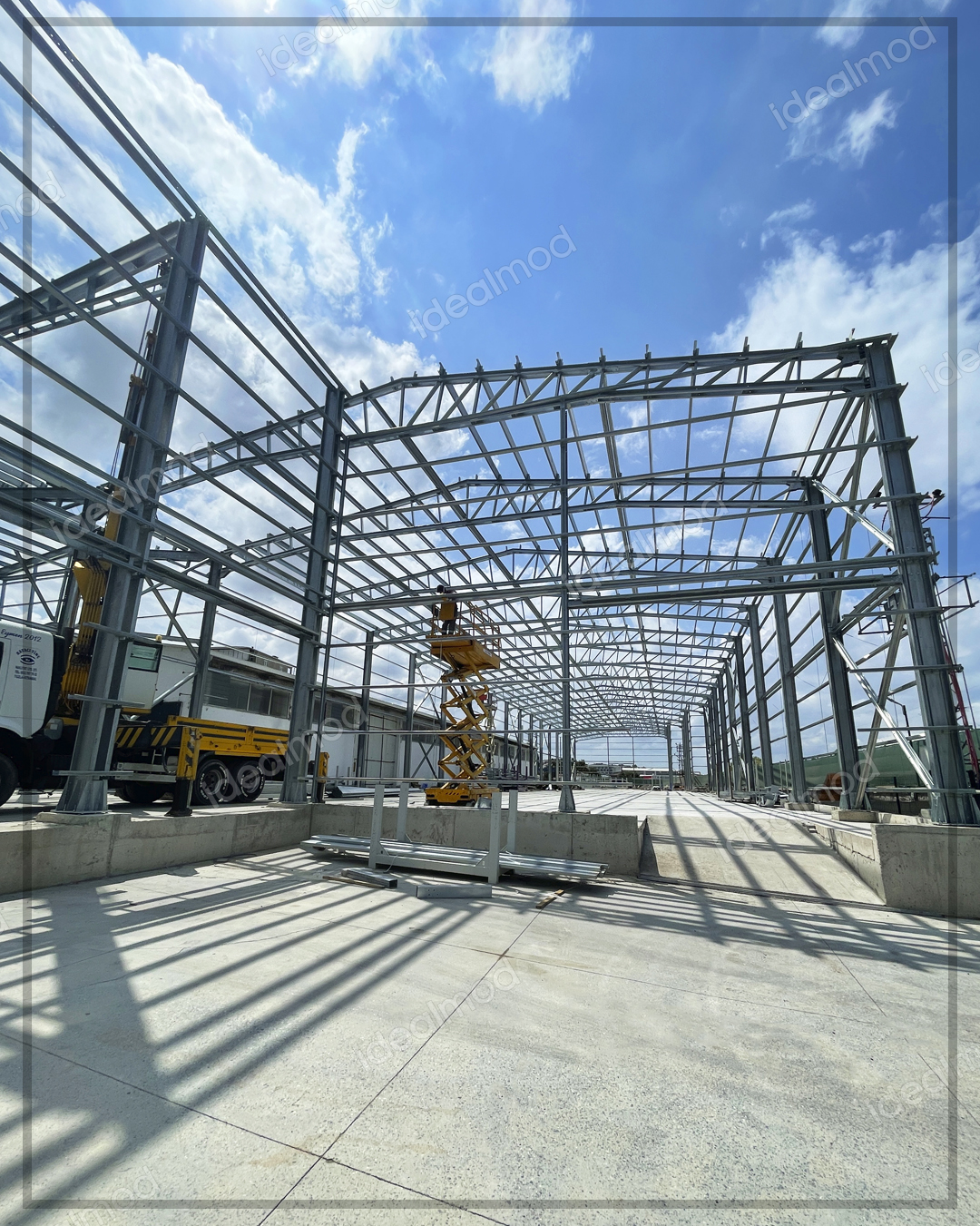 1000 m² Industrial Steel Factory and Warehouse 2 1000 m² Industrial Steel Factory and Warehouse - Image 2